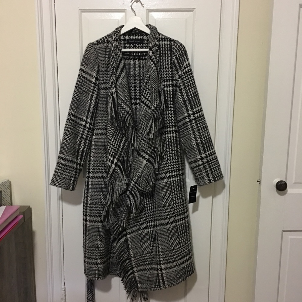 Black rivet black and white coat